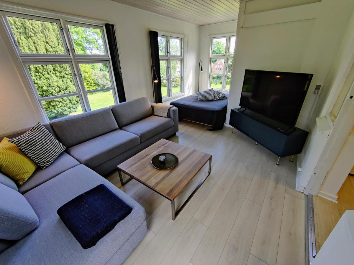 Provstegarden Bed & Breakfast Hovedgard Ngoại thất bức ảnh
